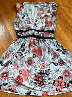 Y2K Floral Babydoll V-Neck Tank in Coral, Black & White with Ties